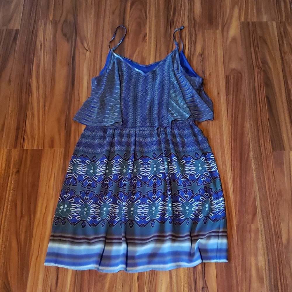 Express Aztec Print Dress - Picture 2 of 6